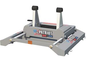 B & W Trailer Hitches RVB3270