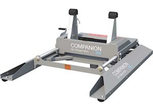 B & W Trailer Hitches RVB3405