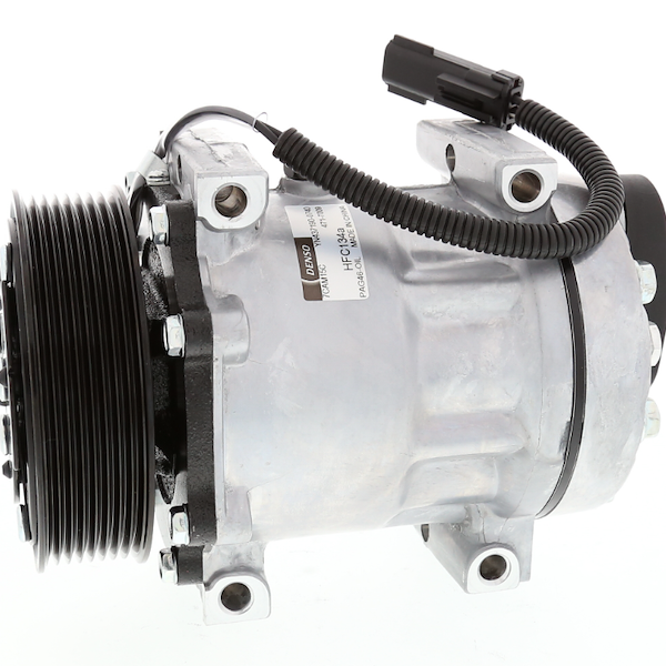 DENSO New Compressor W Clutch 4717009