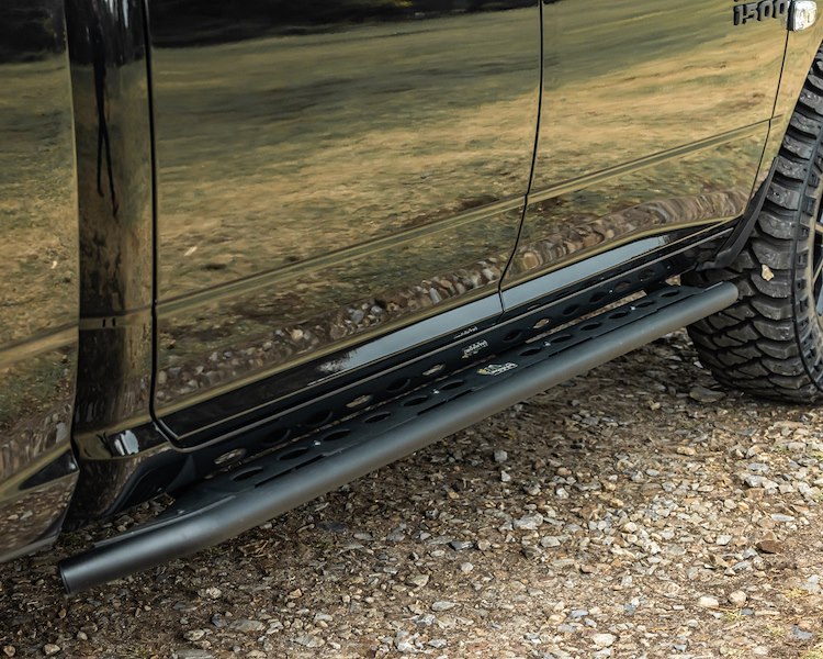 Ironman 4x4 Raid Heavy Duty Side Steps | Toyota SS072
