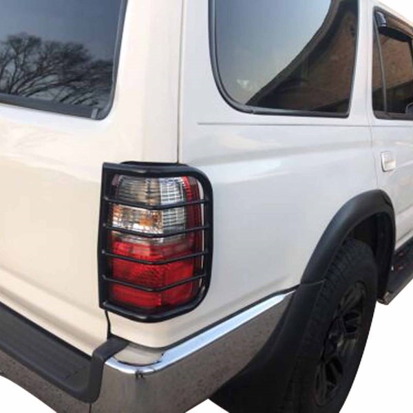 Black Horse Off Road 1996-2002 Toyota 4Runner Tail Light 7TN15A