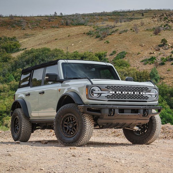 ReadyLift 2021 Ford Bronco 1.25' Leveling Kit 6621100