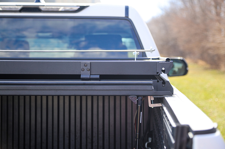 Dee Zee Tonneau Cover DZ19550