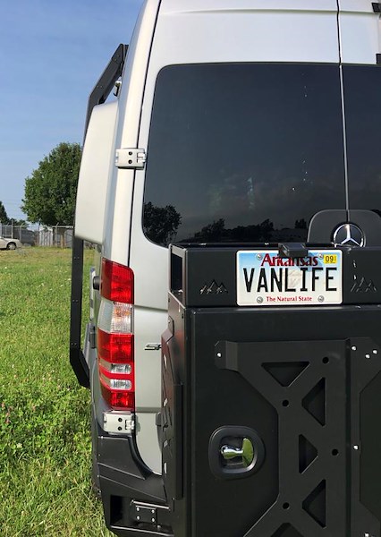 Chandler Equ Winnebago – Revel (Sprinter) Ladder R3A8530REV