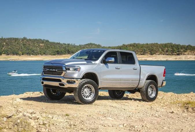 ReadyLift 6.0'' Lift Kit W/ Falcon 1.1 Monotu 4419601